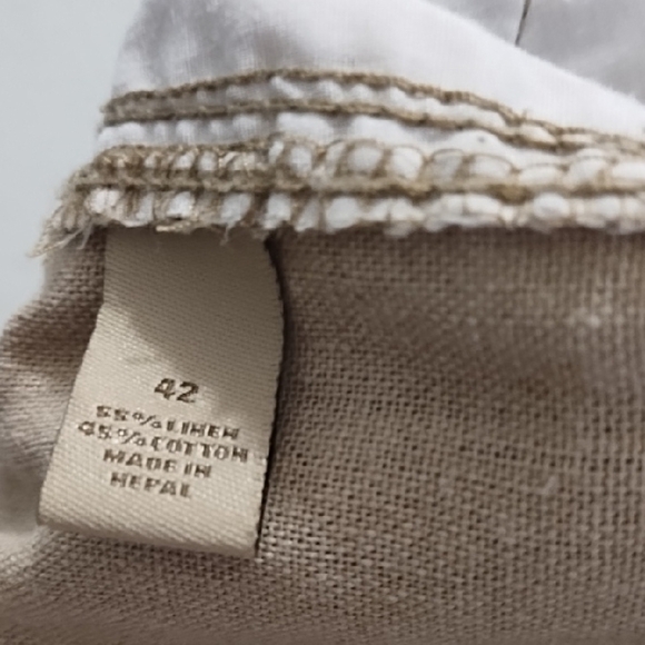 Tan Linen Cotton Cargo Shorts with Classic Design - Picture 8 of 11